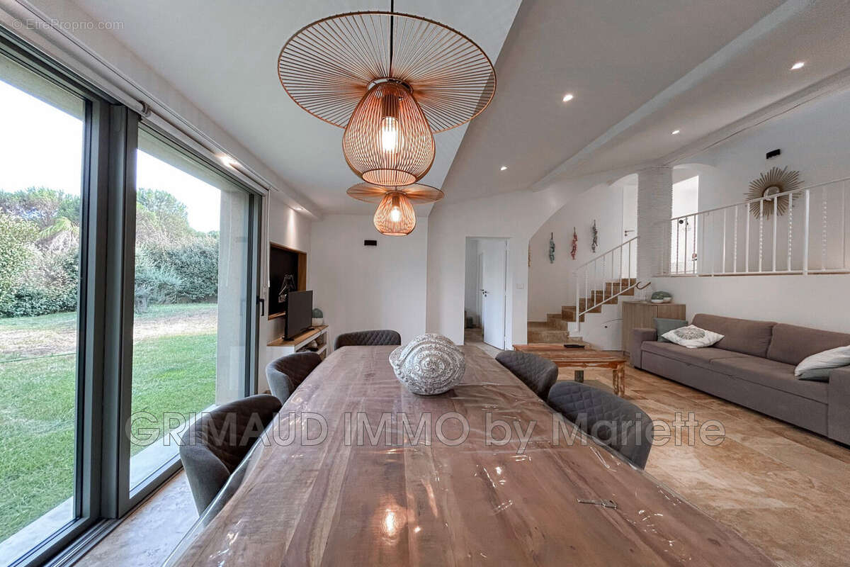 Maison à Plan-De-La-Tour  - photo 8