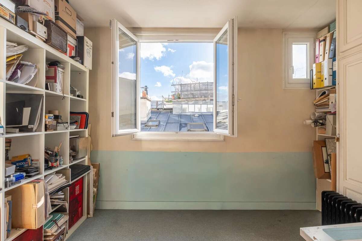 Appartement à PARIS-10E