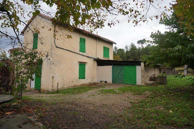 Maison à CHATEAUVERT