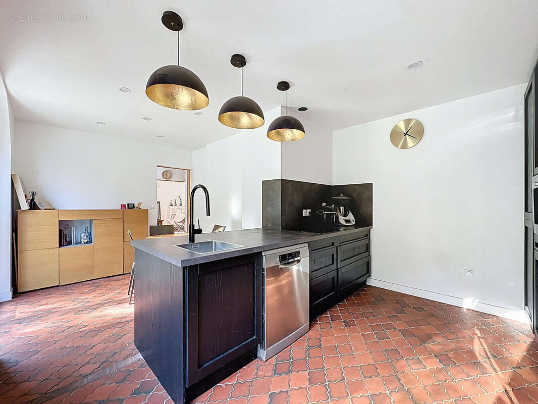 Maison à TASSIN-LA-DEMI-LUNE