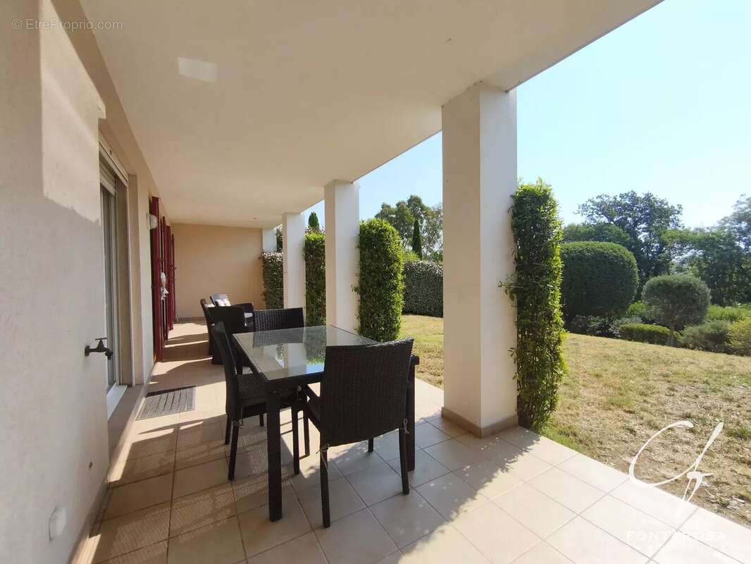 Appartement à FREJUS