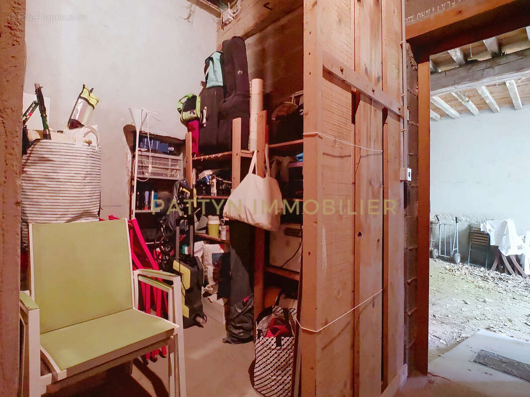 Appartement à NEUVILLE-SUR-SAONE