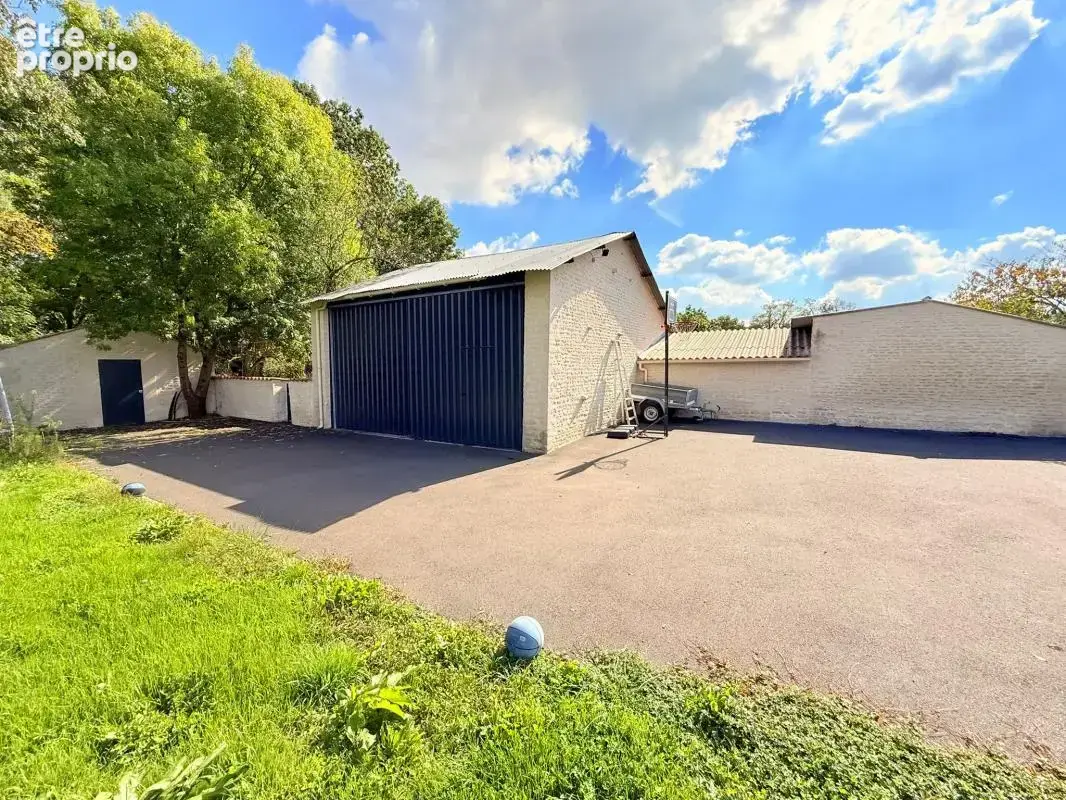 Maison spacieuse à vendre à Genouillé - photo 21