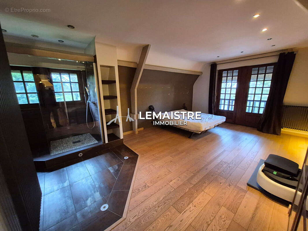 Maison à MONTIVILLIERS