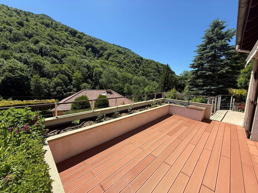 Maison à SAINT-MARTIN-D&#039;URIAGE