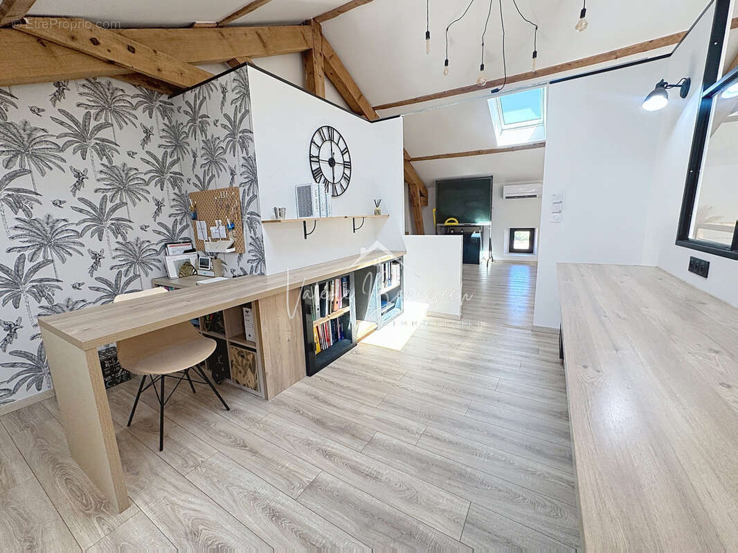 COUP DE COEUR Magnifique grange en pierres rénovée ! - photo 28