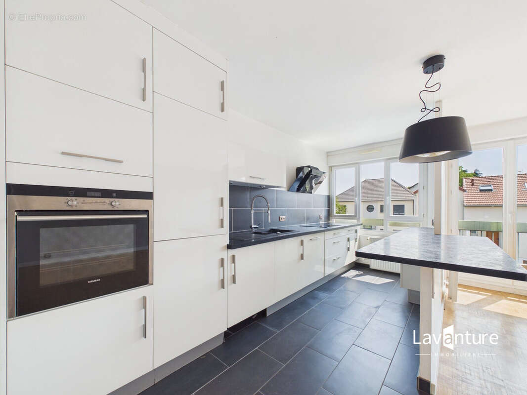 Appartement 64 m² à Chatenay-Malabry  - photo 4
