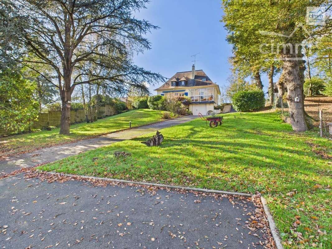 Maison à SAINT-SENOUX