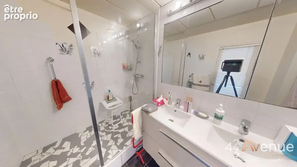 Appartement 125 m² à Saint-Etienne  - photo 7