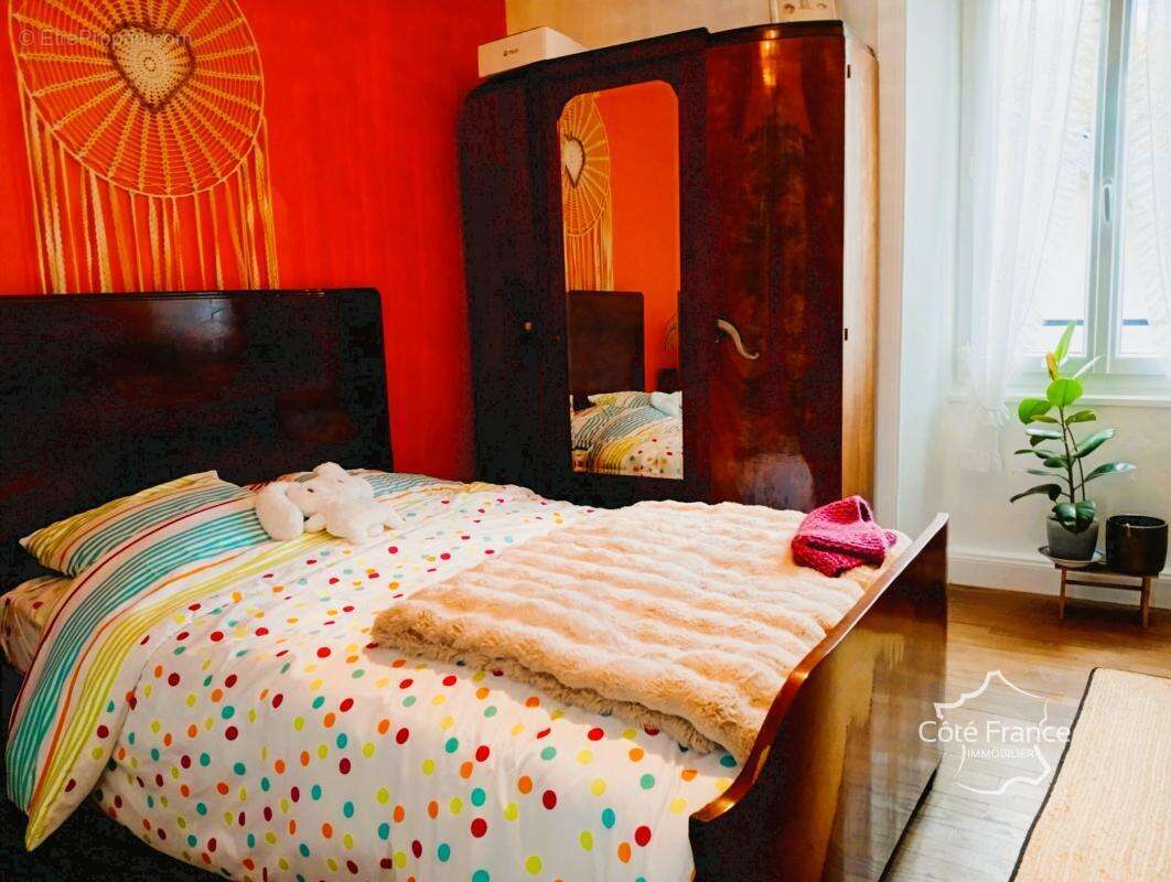 Maison à SAINT-PRIVAT