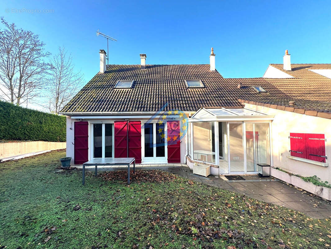 Maison à MANTES-LA-VILLE