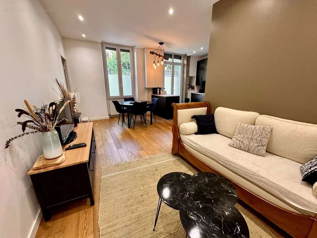 Appartement à LA TRONCHE