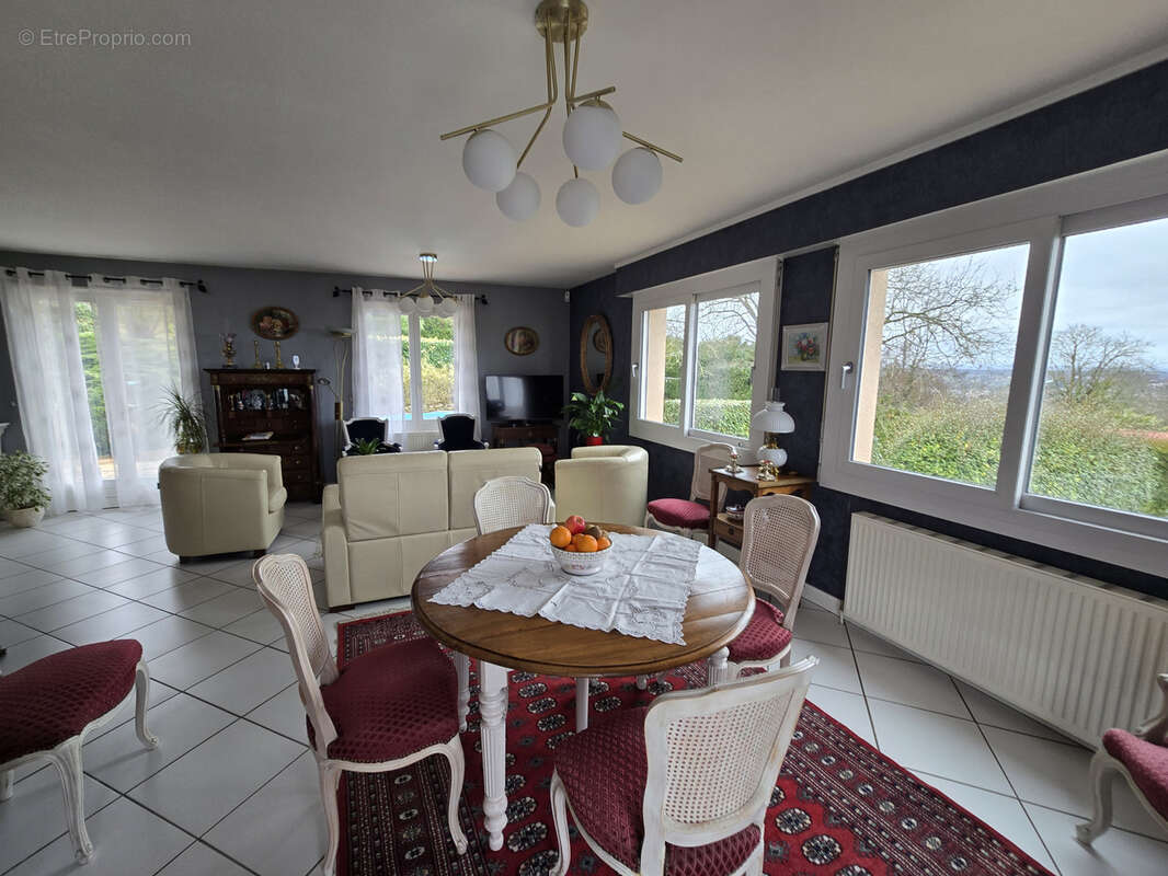 Maison à LE VERNET