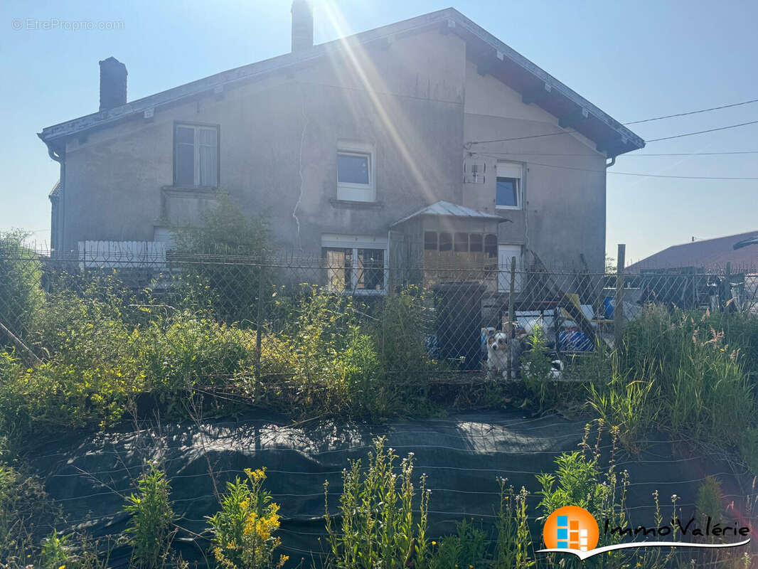 Maison à LA CHAPELLE-AUX-BOIS