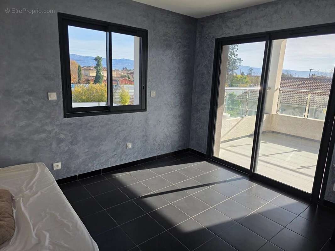 Maison à ROMANS-SUR-ISERE