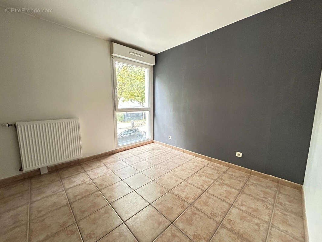 Appartement à SAINTE-GENEVIEVE-DES-BOIS