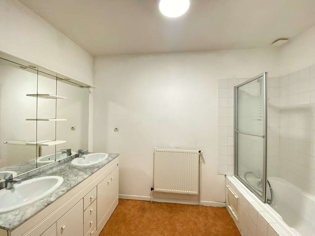 Maison à JAUNAY-CLAN