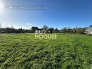 Terrain à LA FEUILLIE