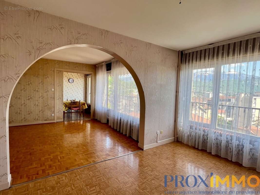 Appartement à VOIRON