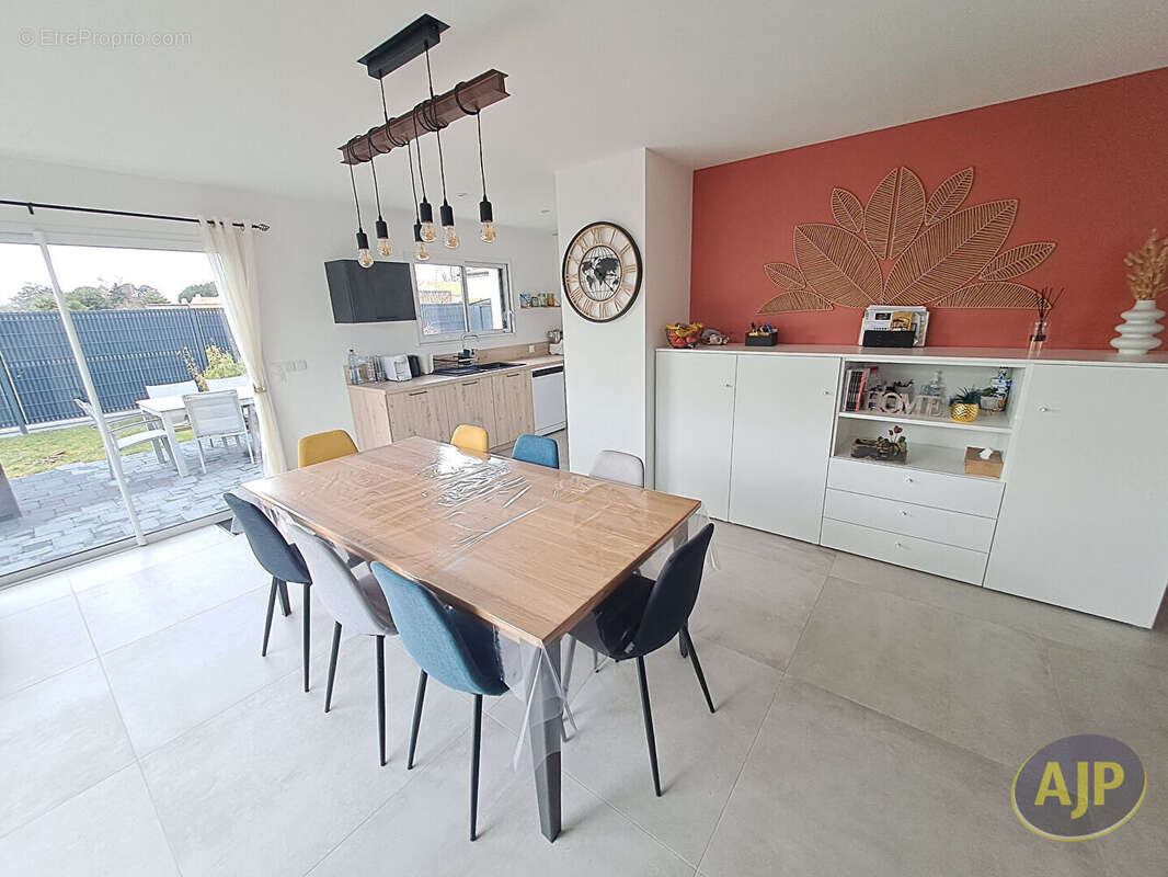 CHALLANS - Maison 3 chambres - photo 3