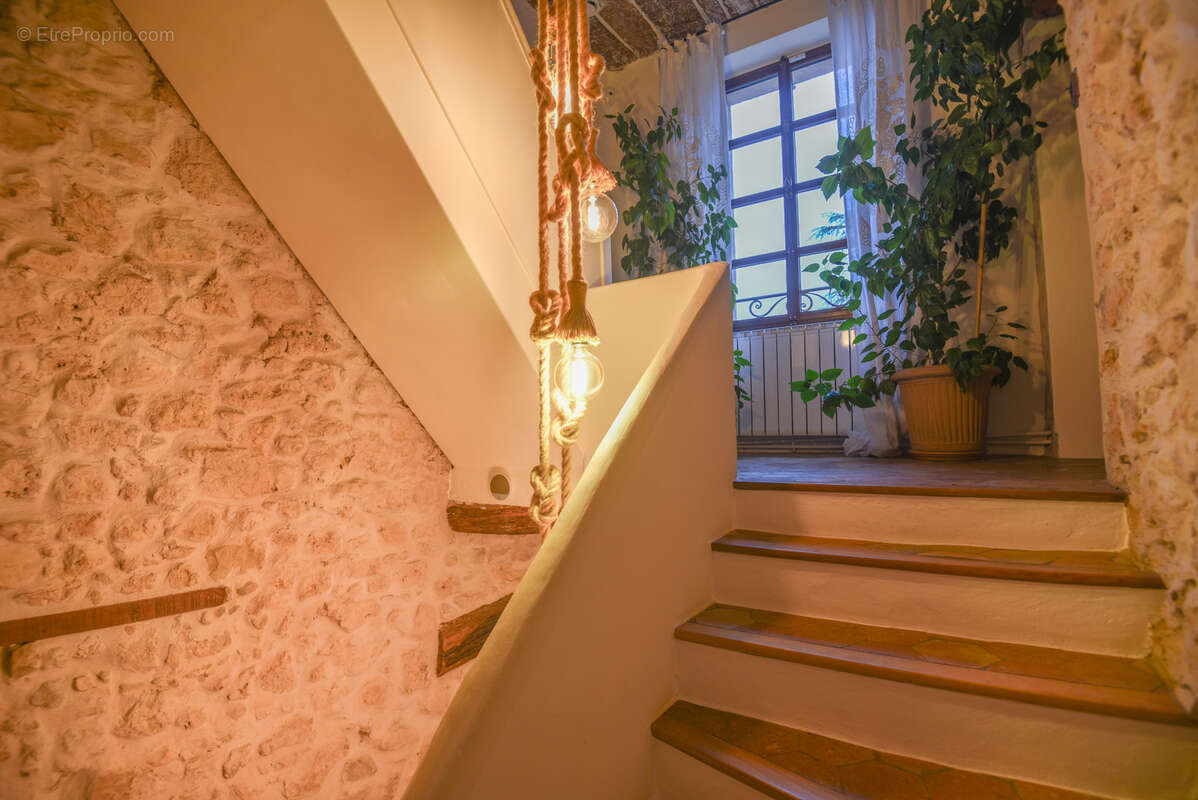 Maison à LE CANNET-DES-MAURES