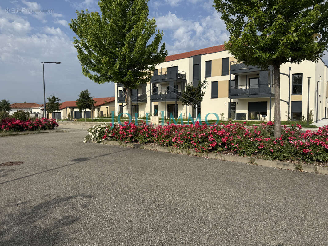Appartement à DAVEZIEUX