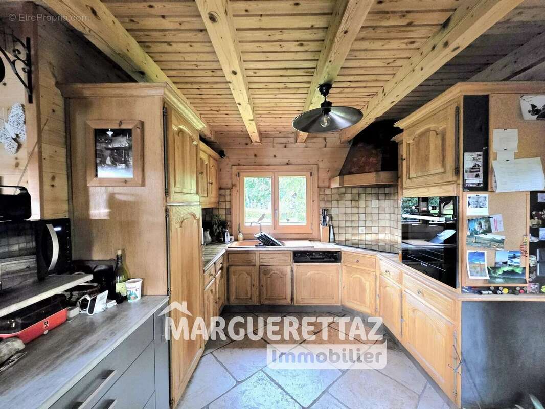 Maison à VIUZ-EN-SALLAZ