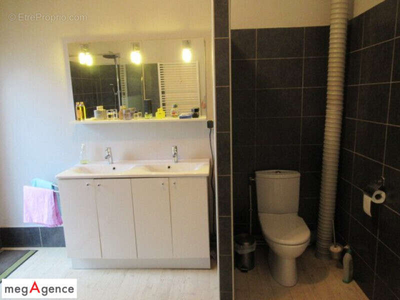 Maison à SAINT-YORRE