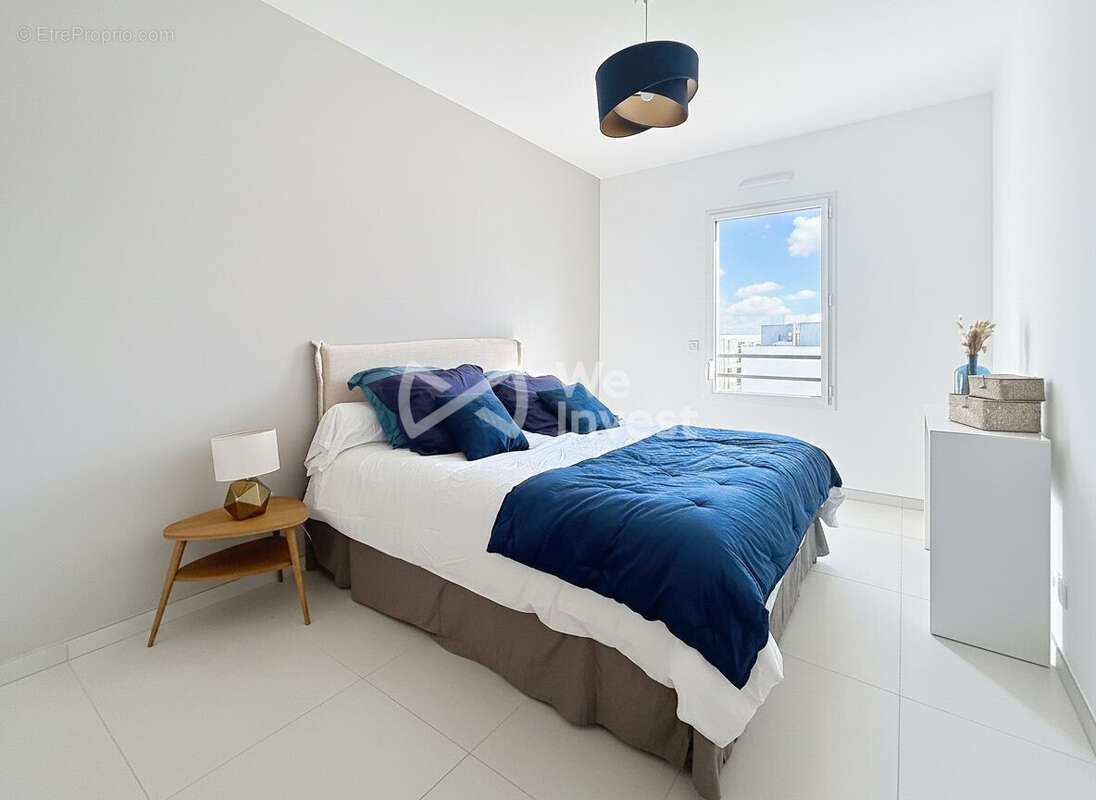 Appartement à SAINT-CLEMENT-DE-RIVIERE