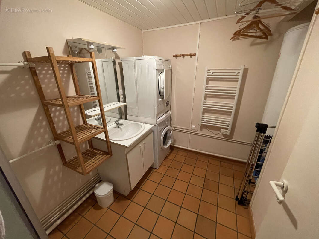 'sous compromis' t3 balcon résidence altitude 1500 - photo 11
