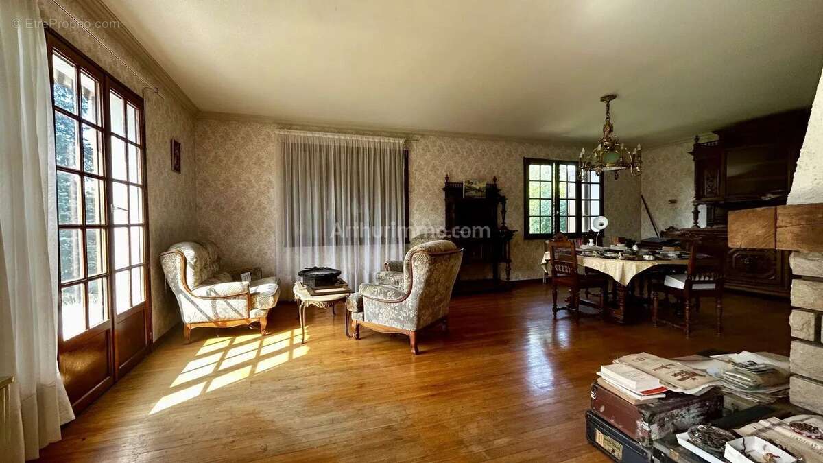 Maison à MONTALIEU-VERCIEU