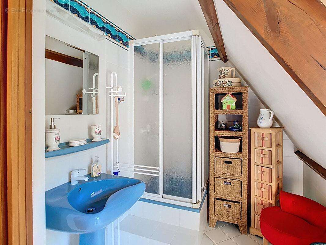 Maison à BEYNAC-ET-CAZENAC