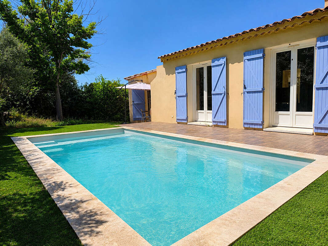 Maison à VELAUX