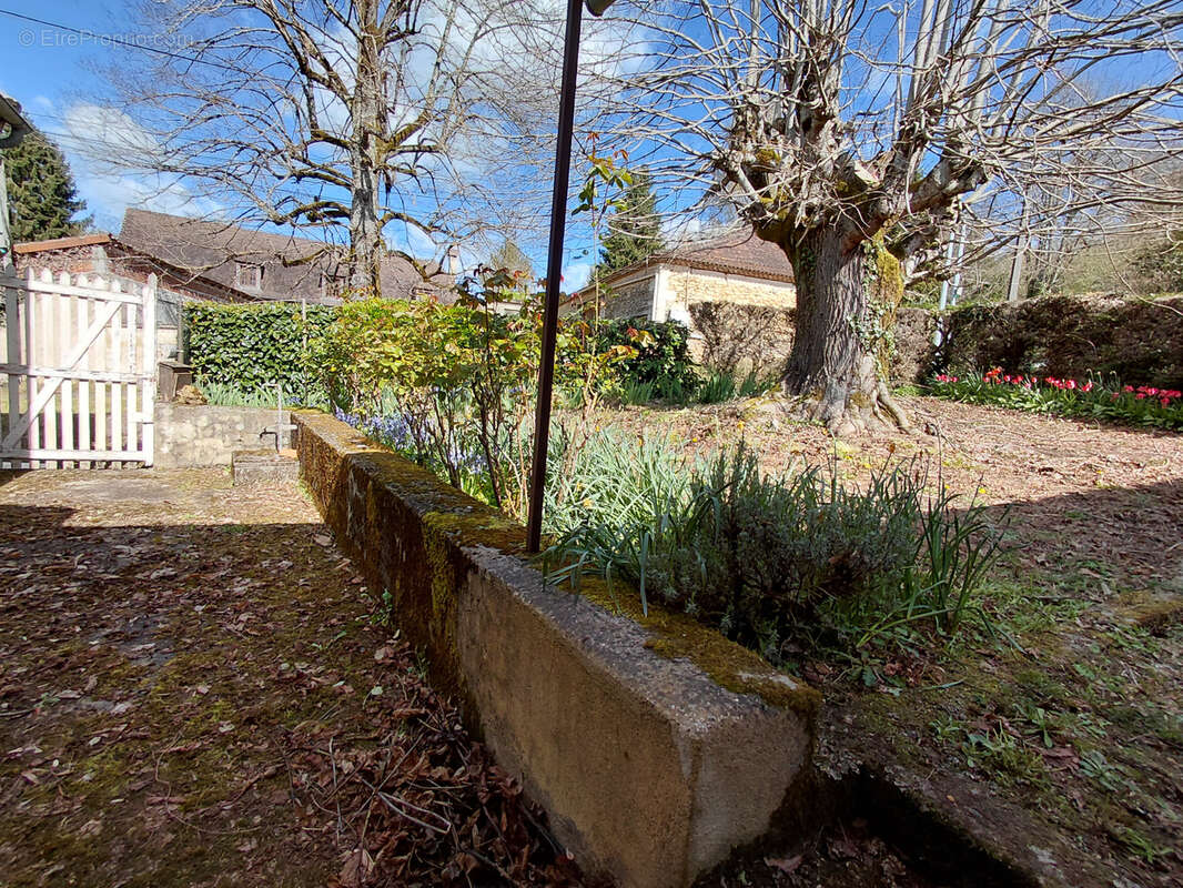 Maison à RAZAC-SUR-L'ISLE