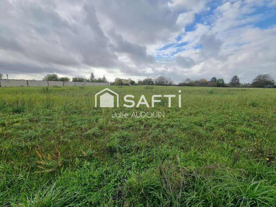 Photo 3 - Terrain à MASSAC