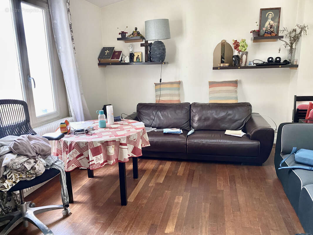 Appartement à ISSY-LES-MOULINEAUX