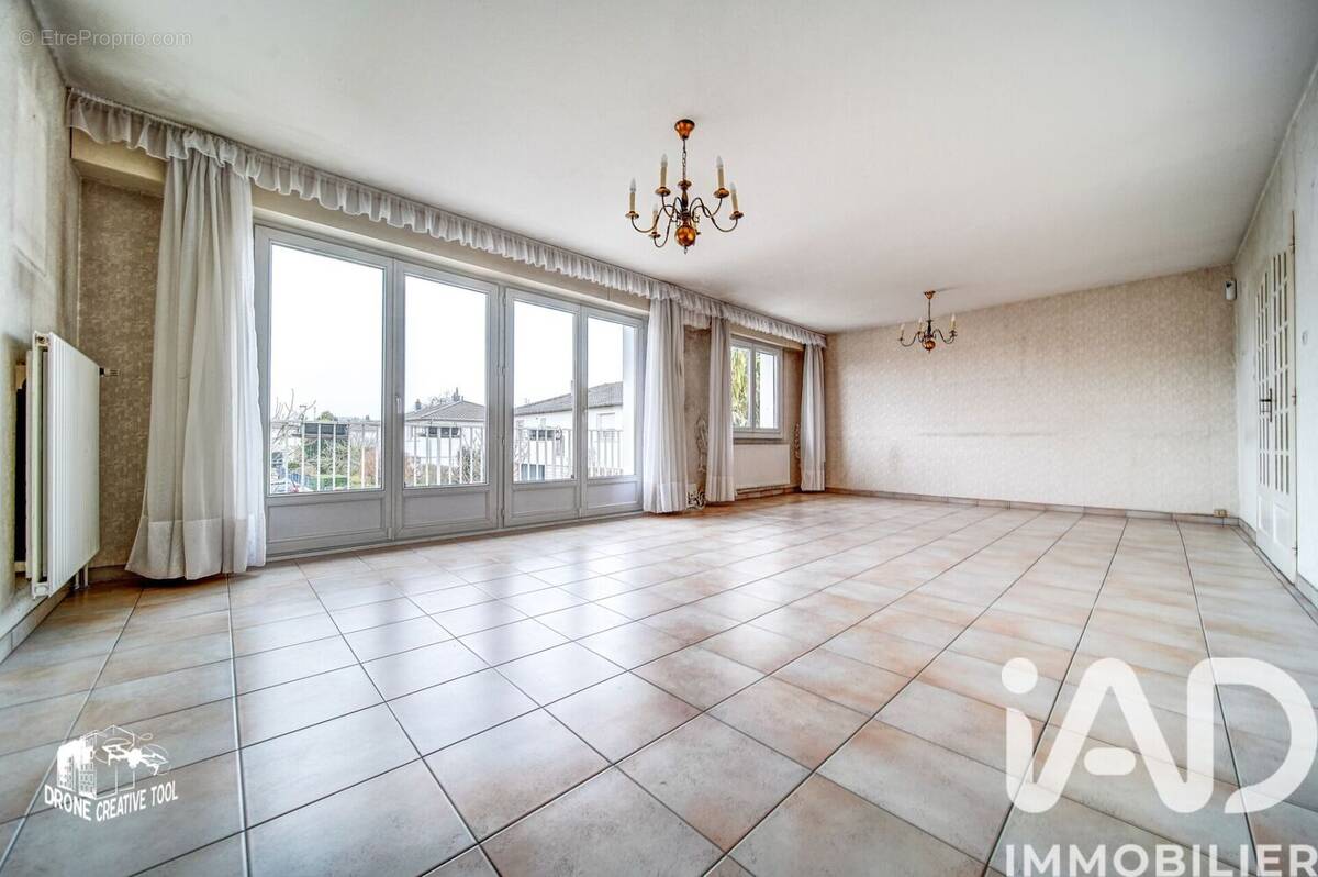 Photo 1 - Maison à MARLY