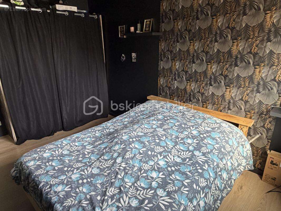 Très joli pavillon de plain-pied composé de ses 4 chambres, le tout sur son beau terrain plat ! - photo 8