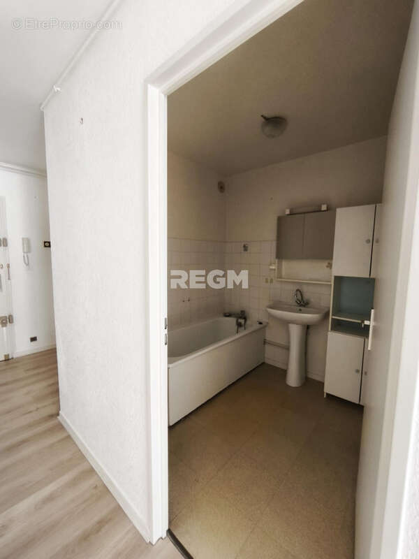 Appartement à SAINTE-SAVINE