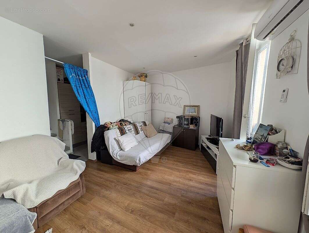 Appartement à MARSEILLE-2E
