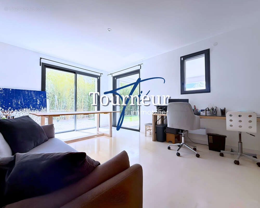 Maison à SIX-FOURS-LES-PLAGES