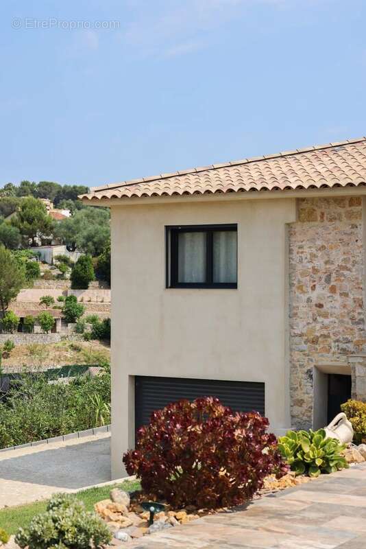Maison 175 m² à Vallauris  - photo 6