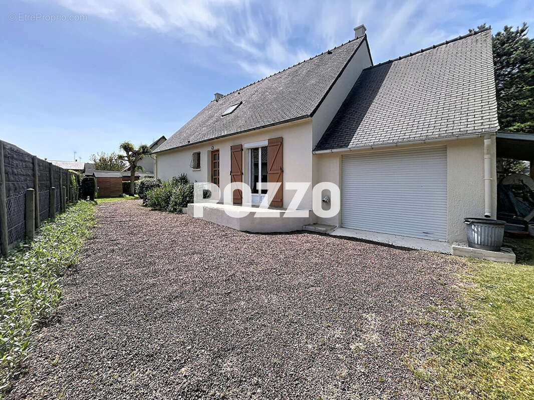 Maison à JULLOUVILLE