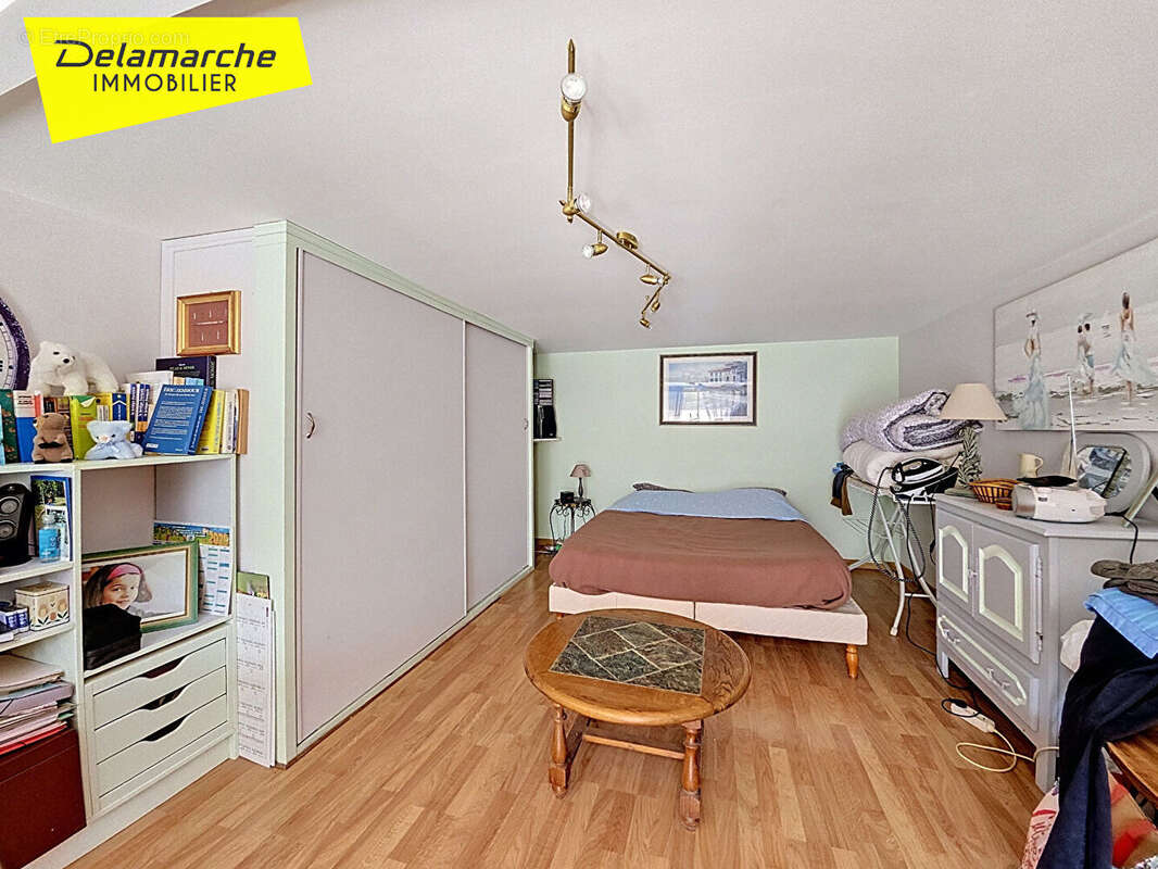 Maison à DONVILLE-LES-BAINS
