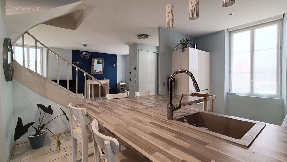 Maison à LE ROCHEREAU