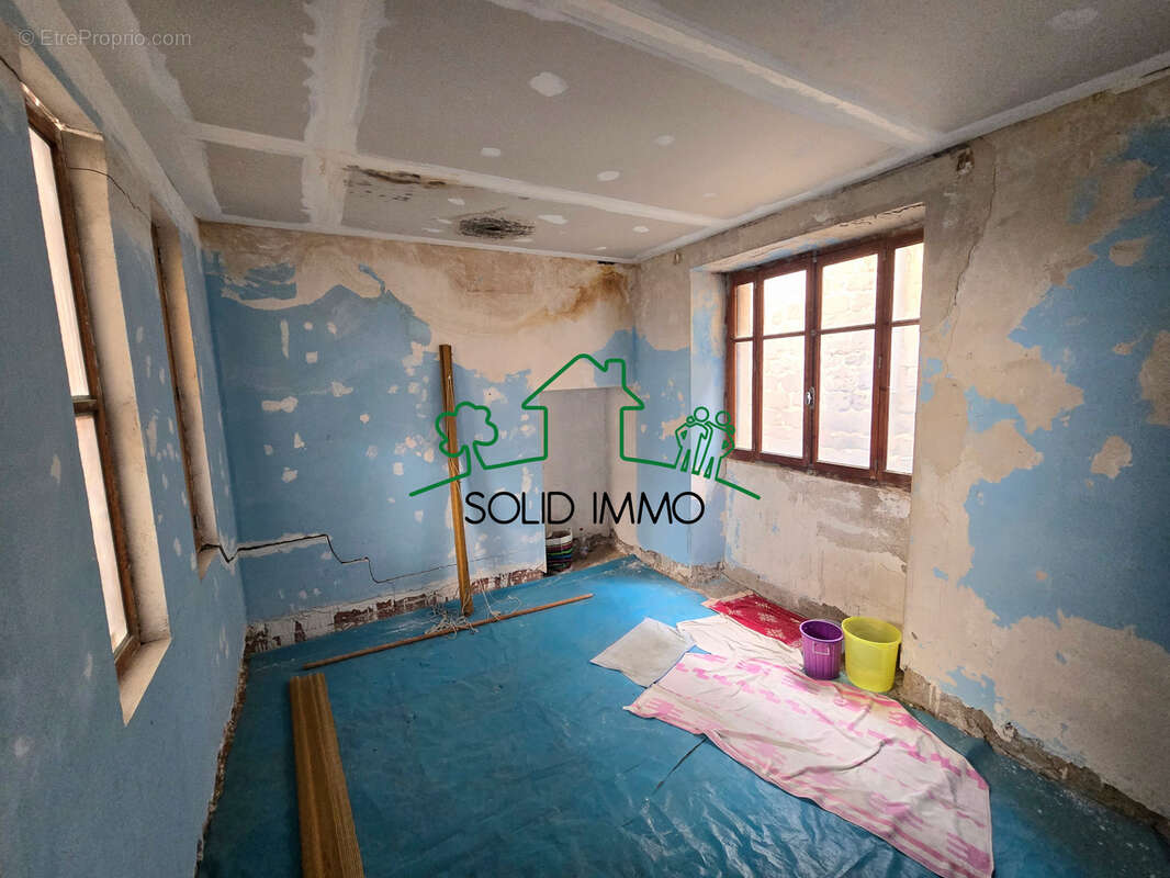 Maison de village avec terrasse plein sud et fort potentiel d’aménagement - photo 12