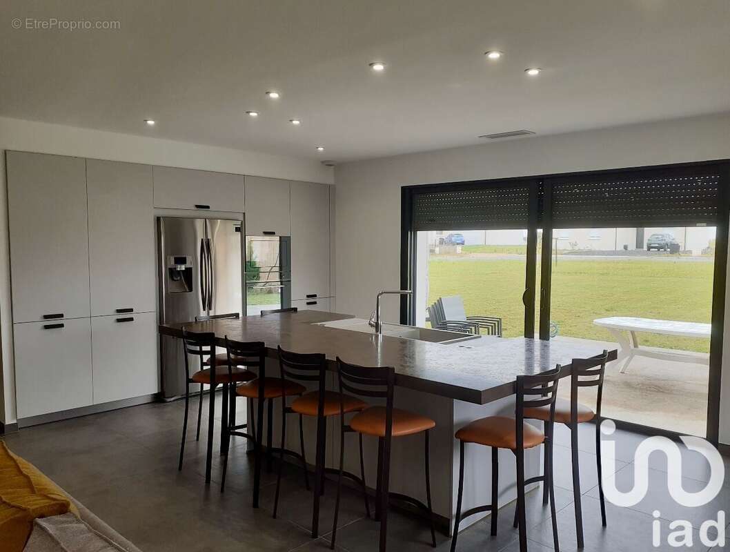 Photo 3 - Maison à AVORD