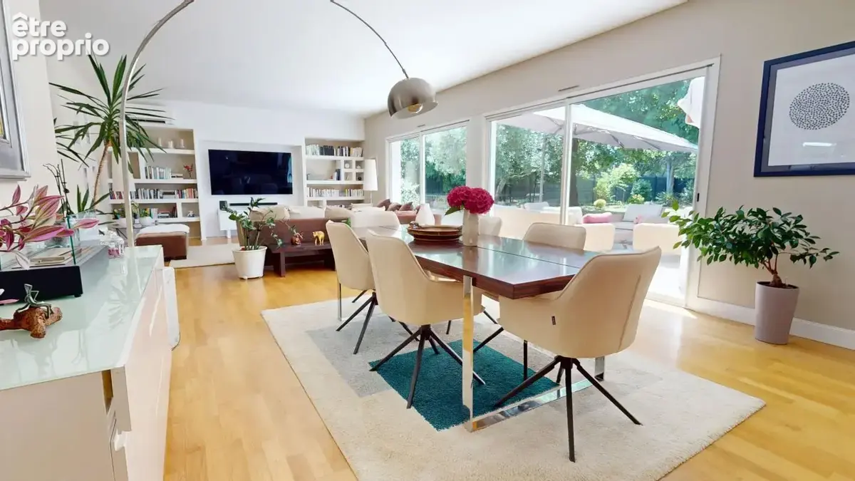 Splendide propriété contemporaine : un havre de paix confidentiel en plein cœur de Lardenne - photo 3