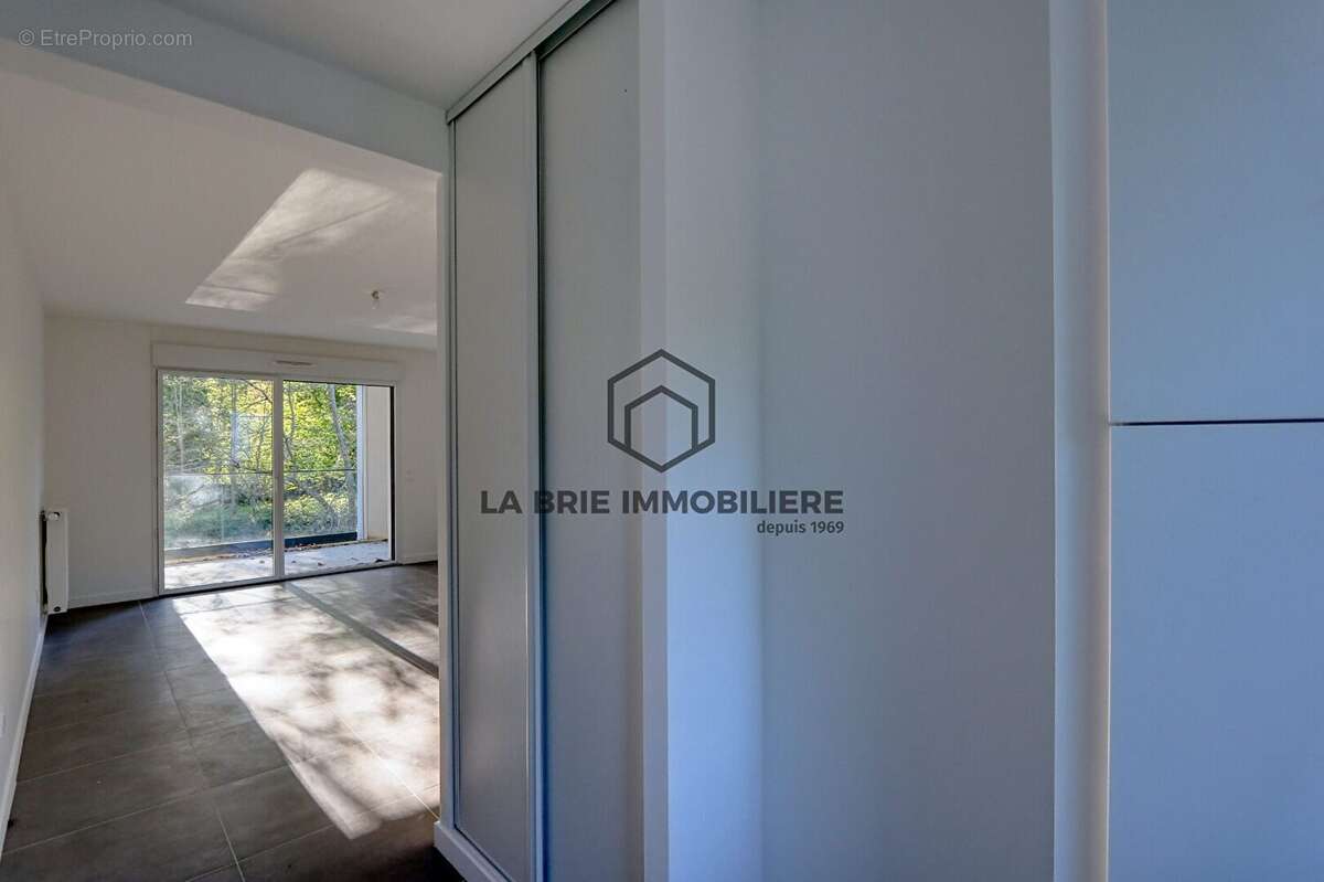 Appartement 50 m² à Rubelles  - photo 6