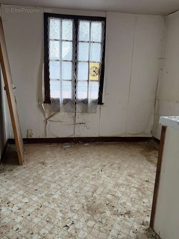 Commerce à VIMOUTIERS